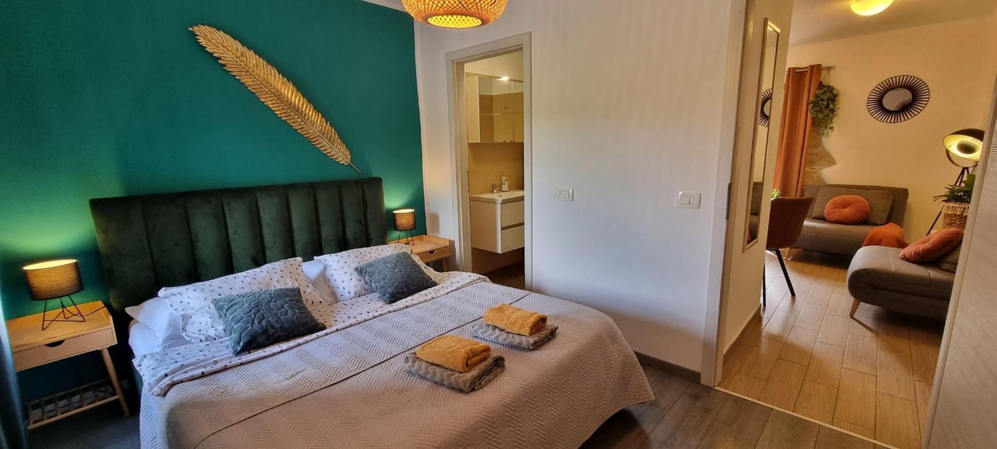 Apartment In The Smallest Town In The World Hum Exterior photo