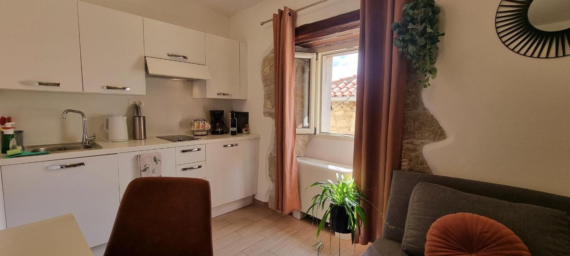 Apartment In The Smallest Town In The World Hum Exterior photo